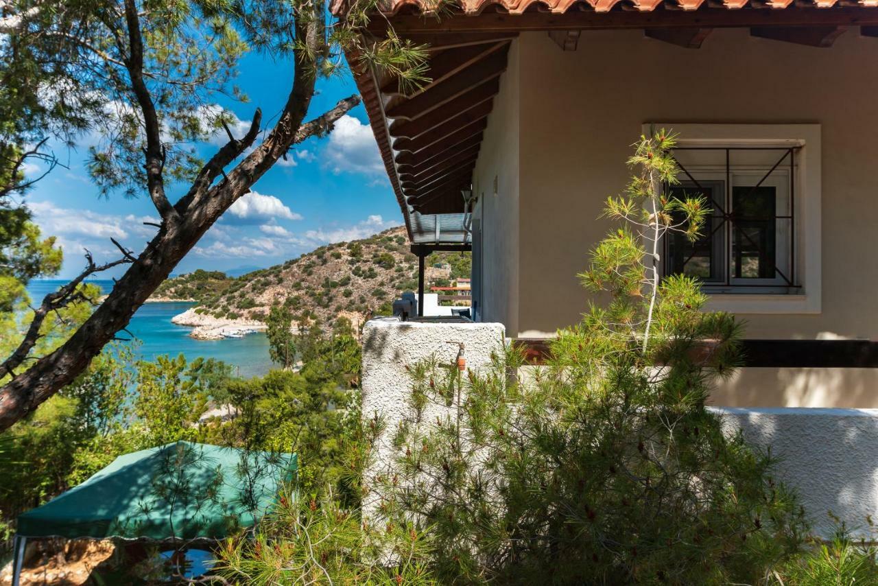 Saronic Seafront Villa Salamis Buitenkant foto